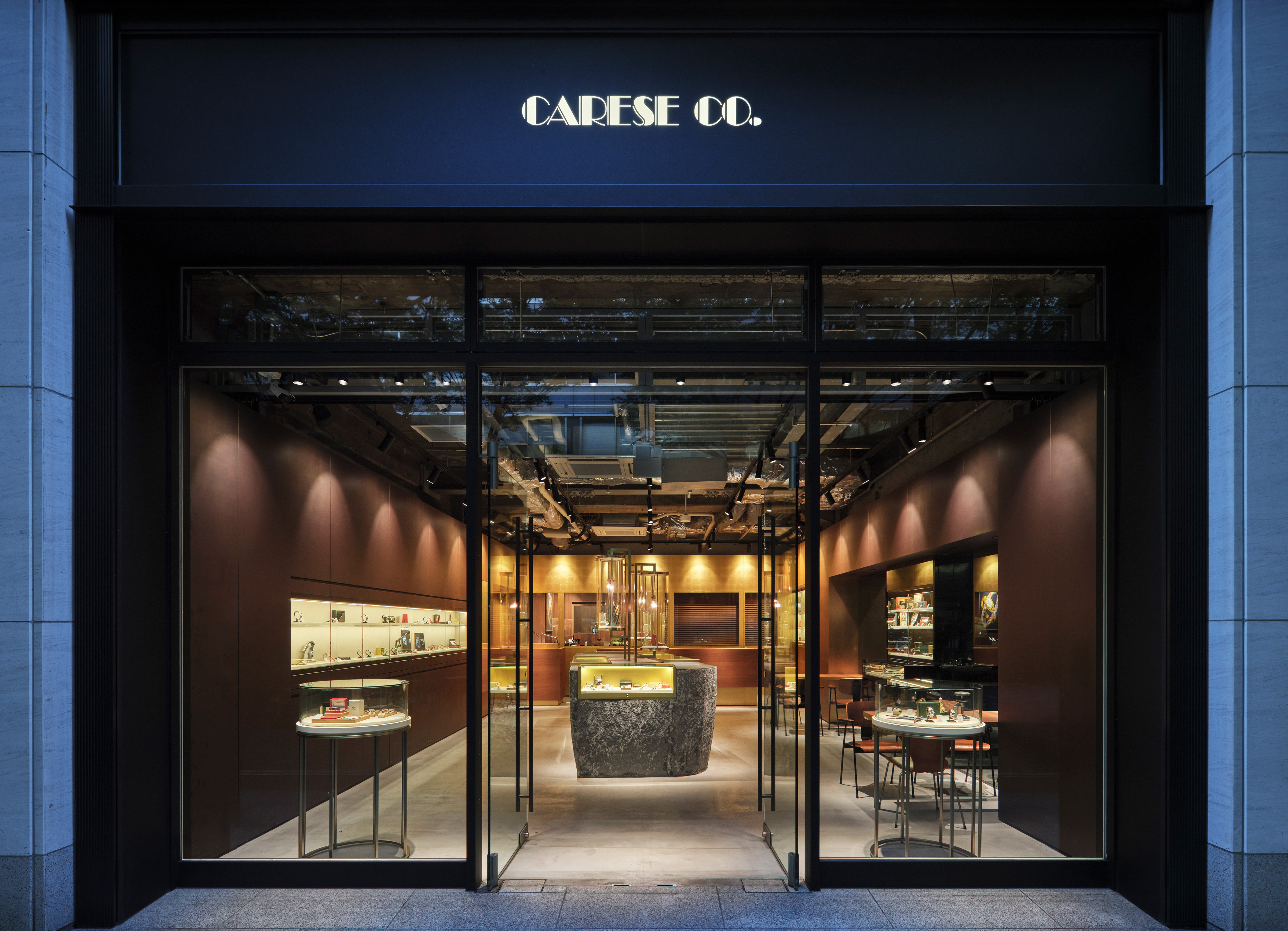 CARESE Marunouchi